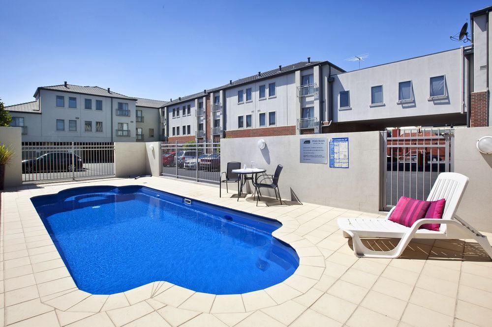 Quest Moonee Valley Melbourne Exterior photo