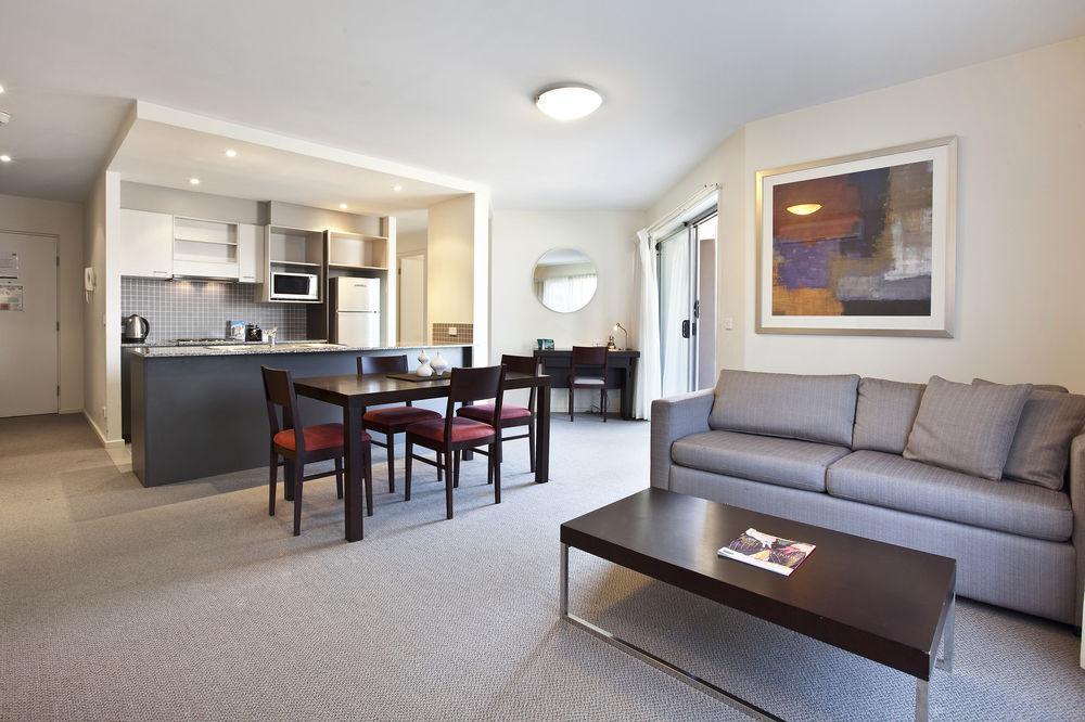 Quest Moonee Valley Melbourne Exterior photo