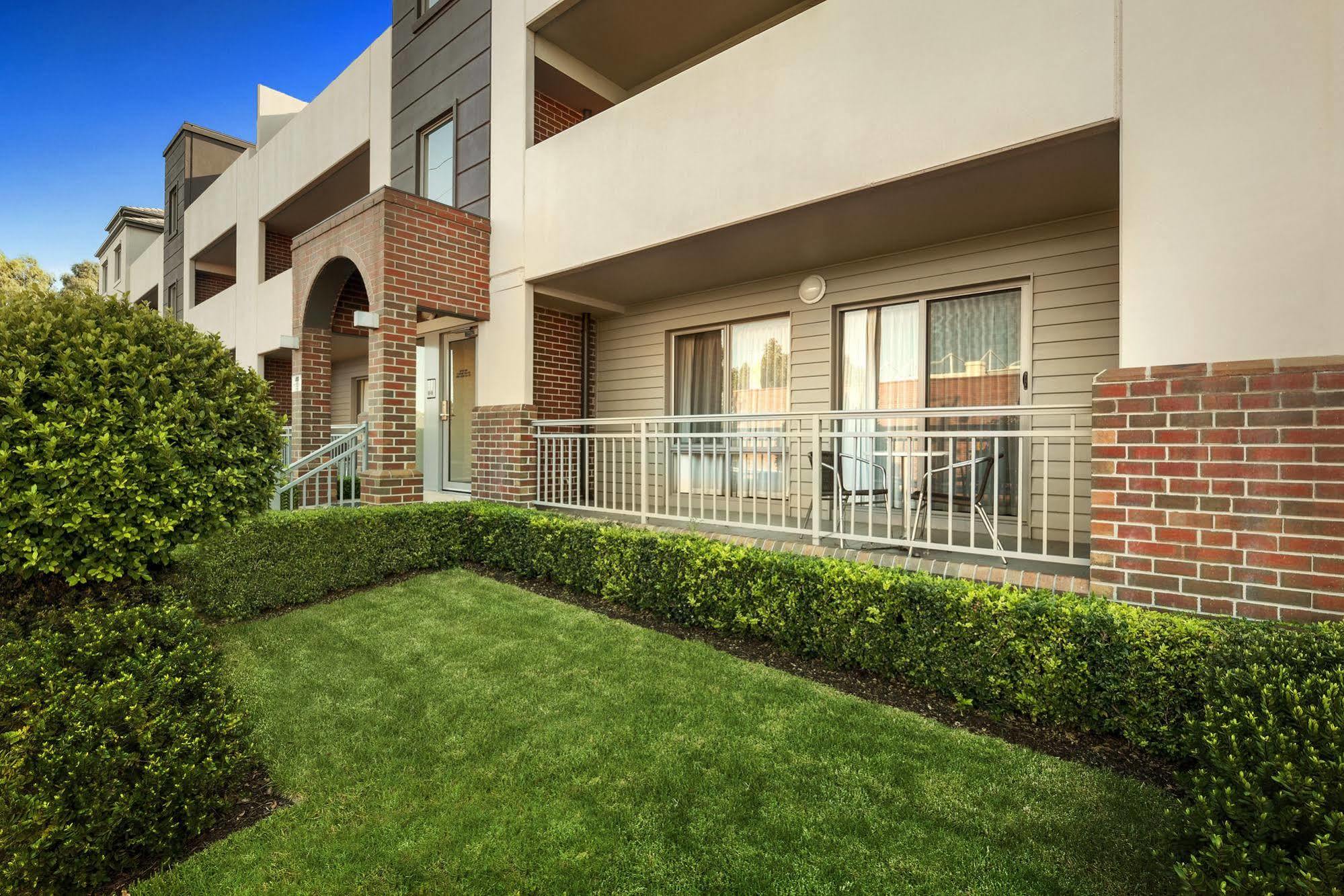 Quest Moonee Valley Melbourne Exterior photo